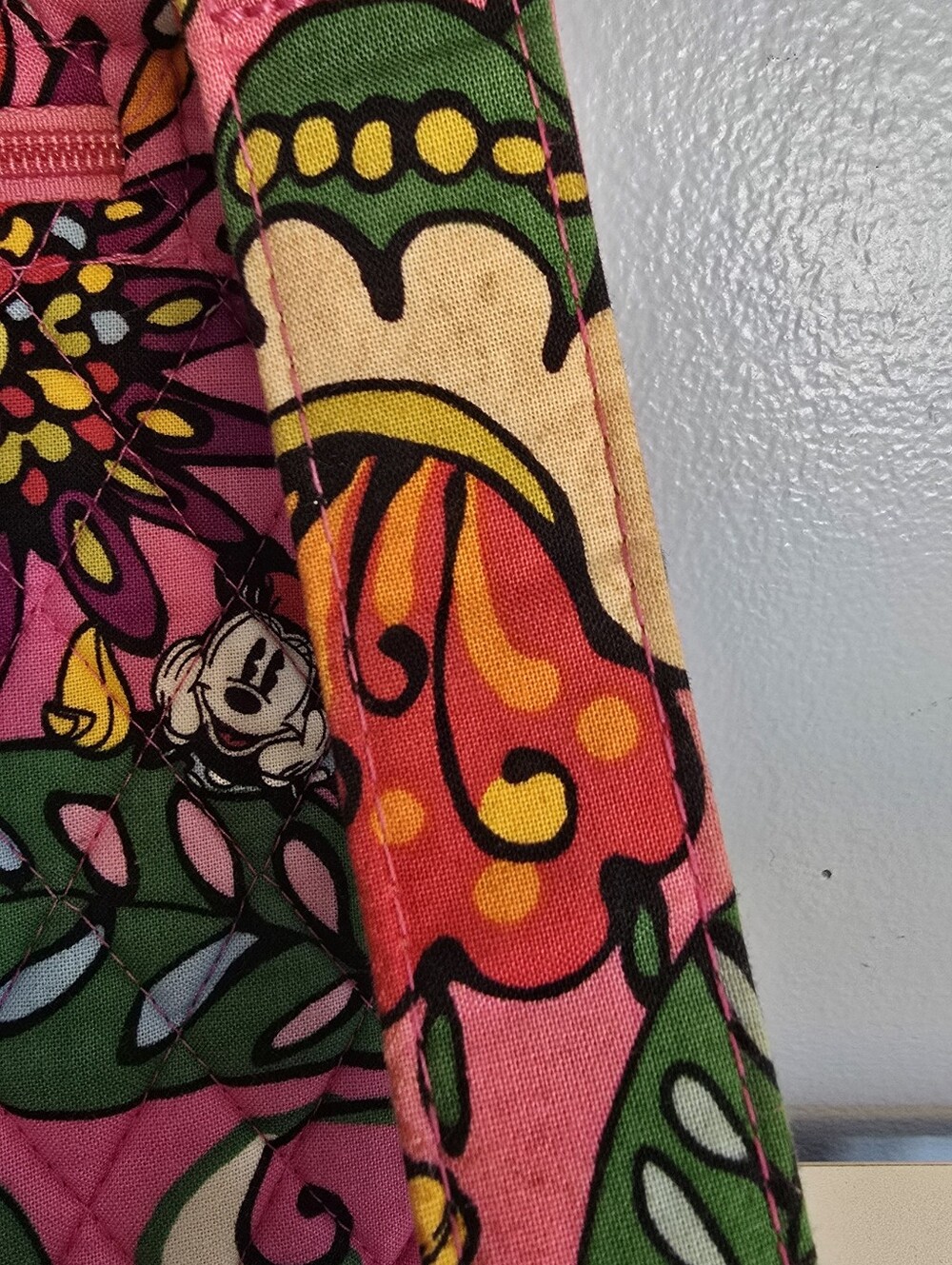 Vera Bradley Disney Parks Pink  Mickey Minnie Quilted Crossbody Bag *READ* - Picture 8 of 13